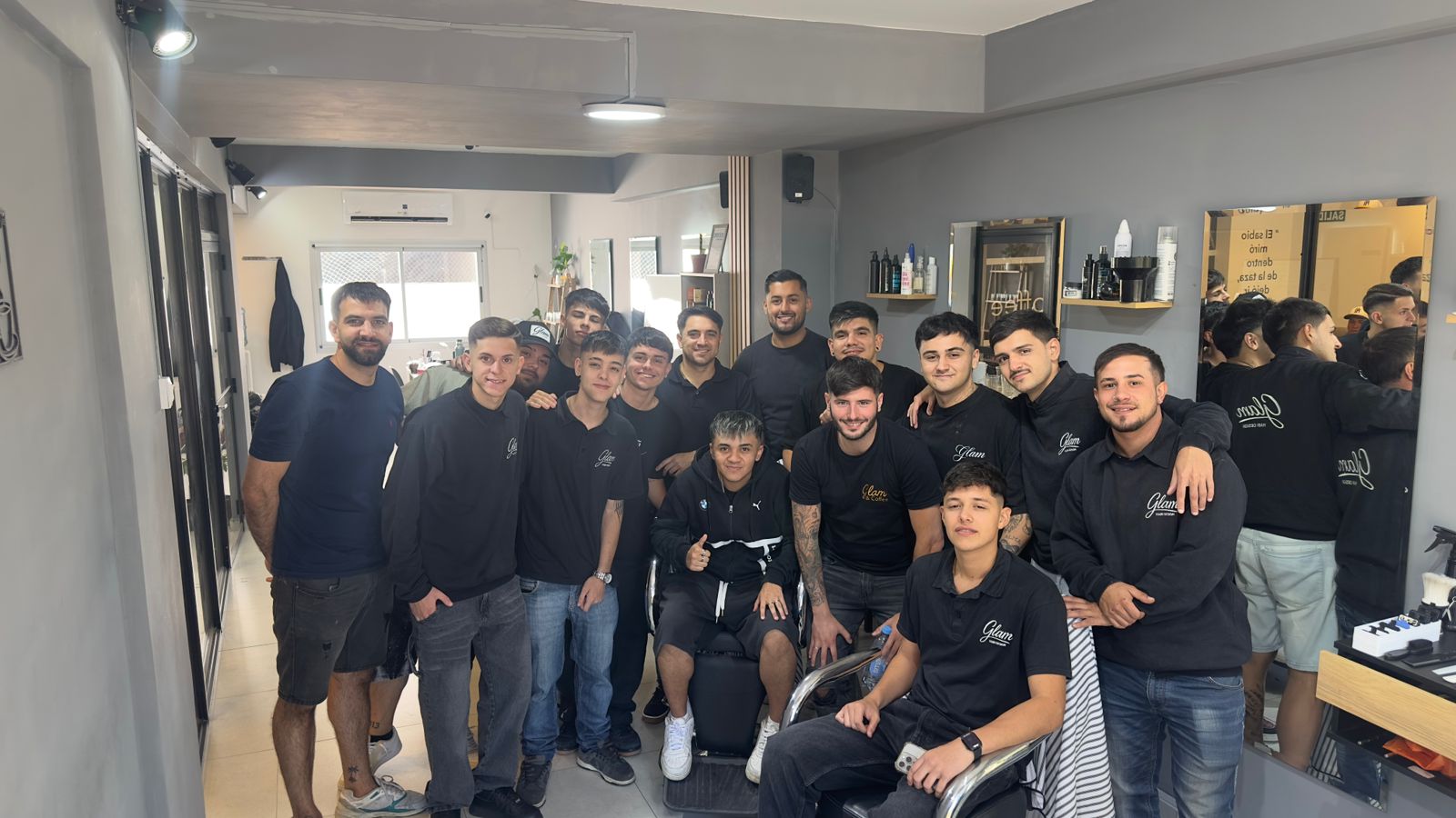 Equipo de profesionales de Glam Hair Design